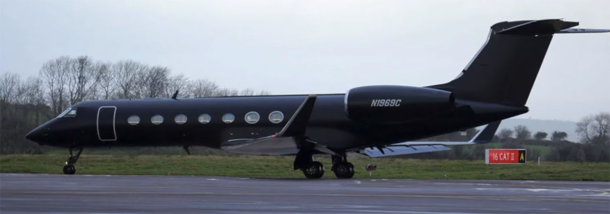 the diddlers private jet.jpg